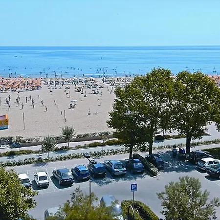 Miramare Hotel 3*